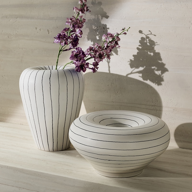 CB2-UAE-ENG-HP-22Sep26-Vases-Block.jpg