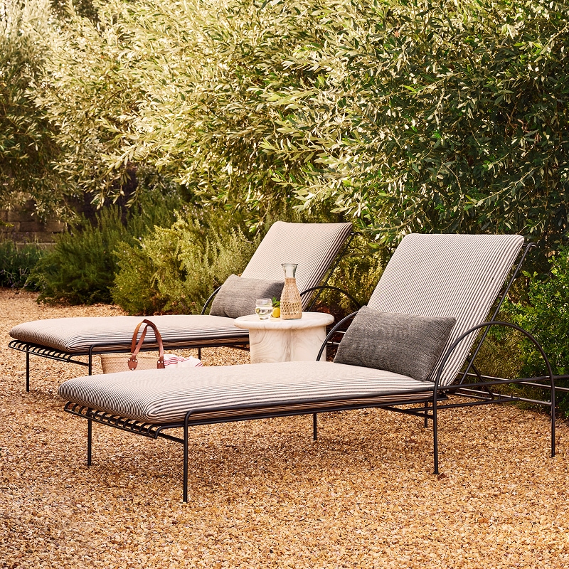 CB2-UAE-ENG-HP-2Oct26-OutdoorLounge-Block.jpg