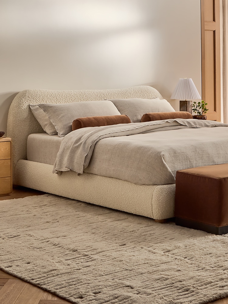 CB2-UAE-ENG-HP-30Jun26-Bedroom-M.jpg